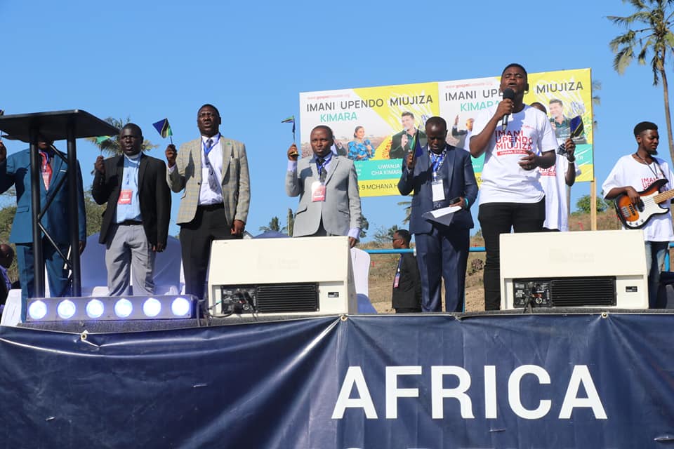 Prayer for the nation ahead of an evangelistic crusade