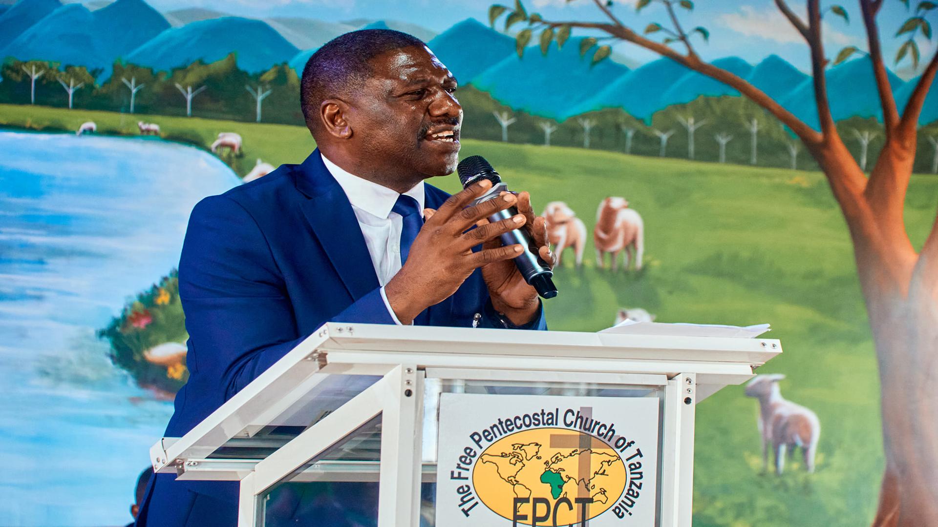 Rev. Steve Mulenga teaching at church